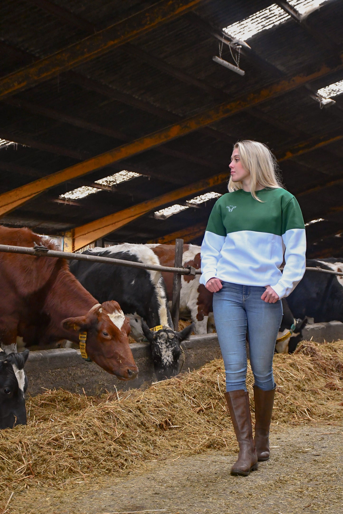 SAMPLE - Bottle Green/White Swanley Sweatshirt Size Medium